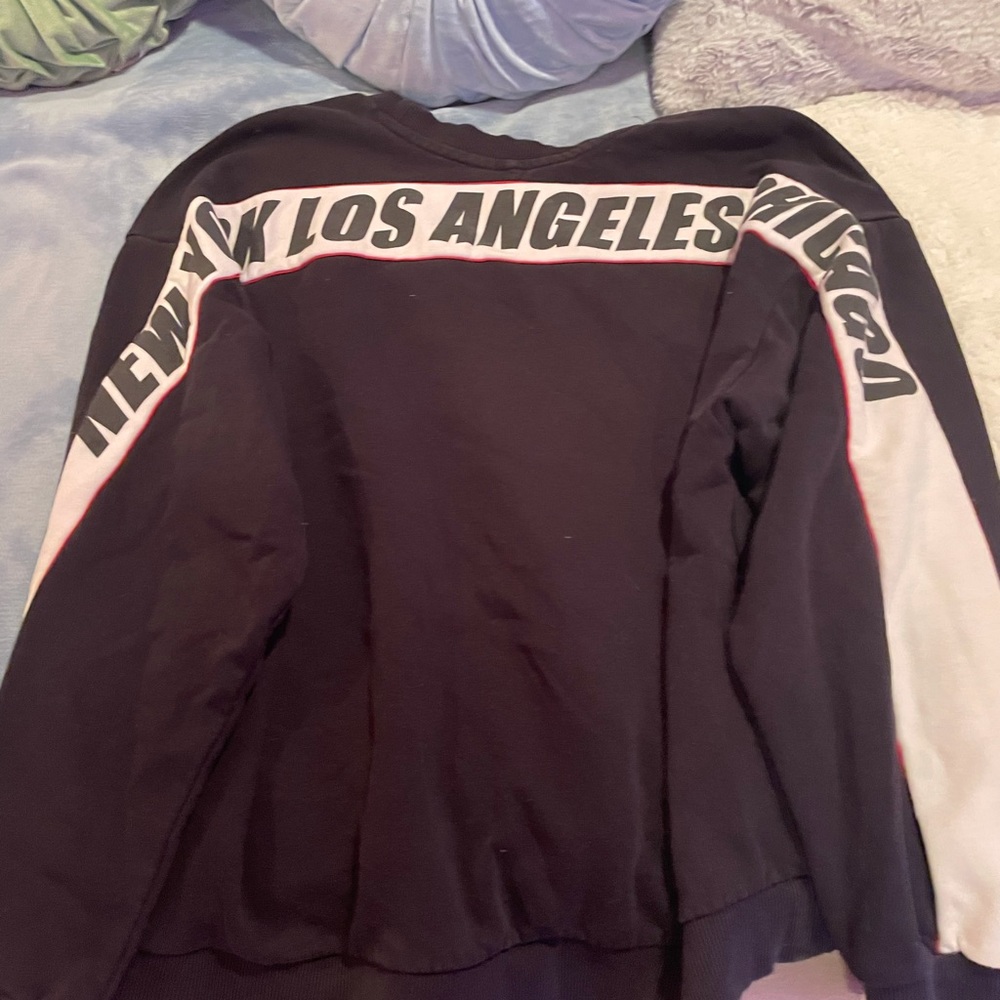 H&M divided black sweatshirt